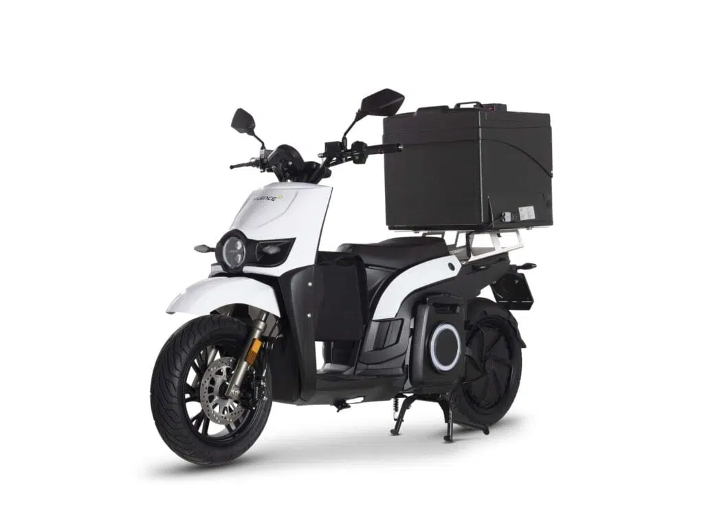 Electric delivery scooter