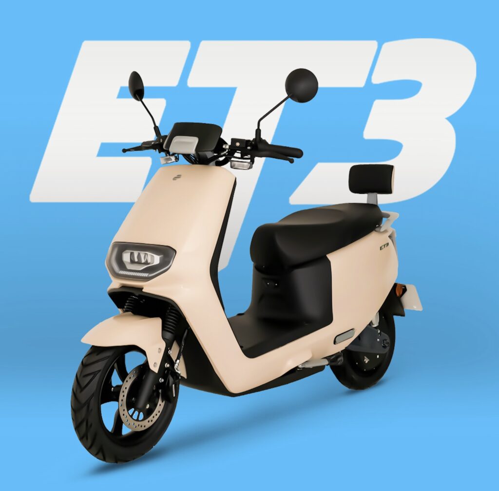Nuovo scooter elettrico bianco laterale Ecooter ET3 Etrix